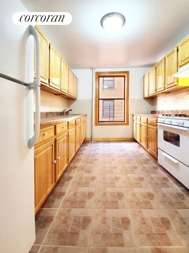 Photo - 330 Wadsworth Ave