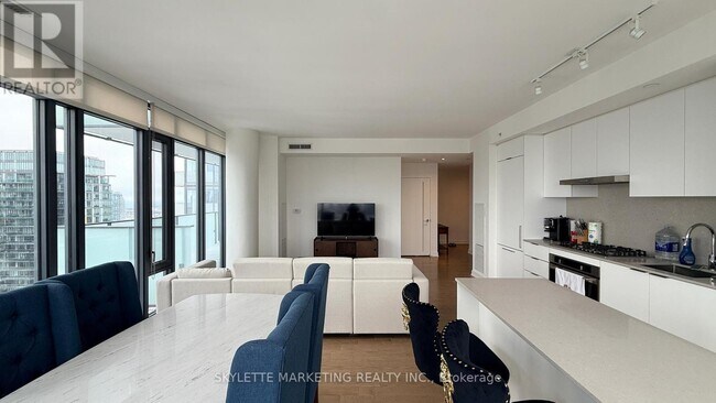 Photo - 20 Lombard St Unité 4011