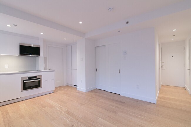 Photo - 3455 Rue Aylmer Unité 905