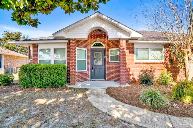 Photo - 512 Batten Blvd