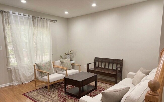 Photo - 2564 Waterbury Ln
