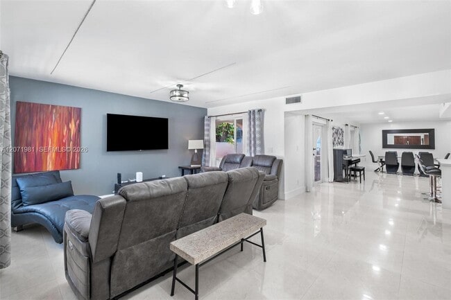 Photo - 2430 SW 22nd Terrace