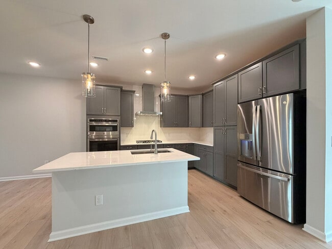 Photo - 2459 Englemann Dr