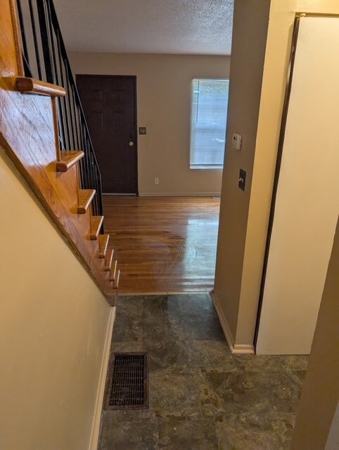 Photo - 2816 E 10th St