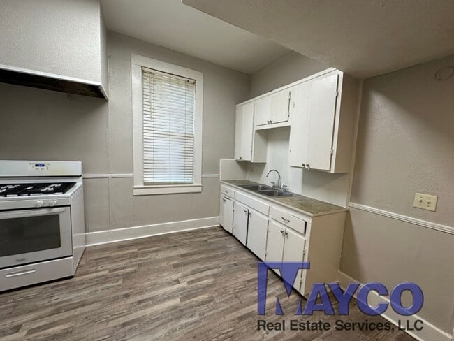 Photo - 2413 Creswell Ave Unit Apt. B