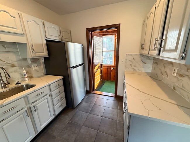 Photo - 266 Newbury Ave Unit 2