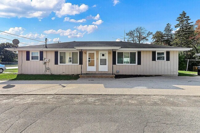 Photo - 2416 E Newberry St Townhome