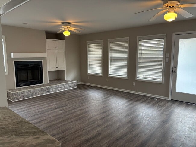 Photo - 118 Wyndward Ct
