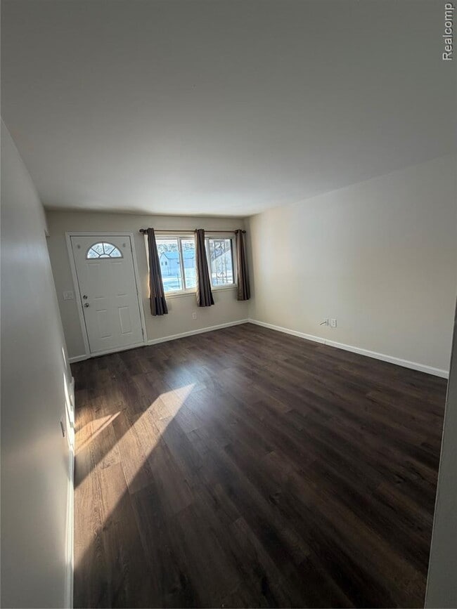 Photo - 21053 St Francis