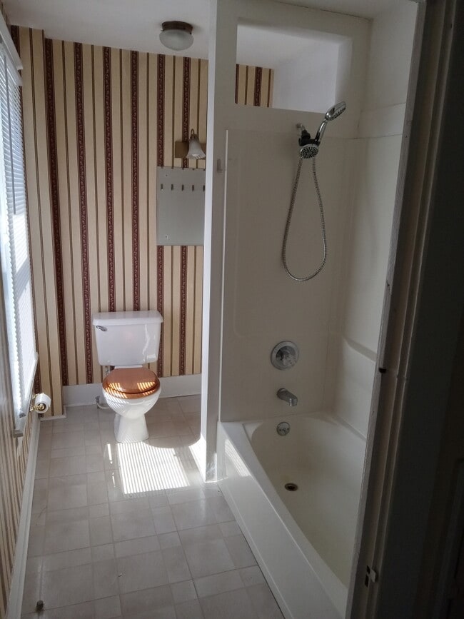 Photo - 417 King St Unidad B