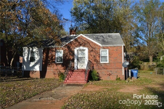 Building Photo - 316 Westwood Dr Rental