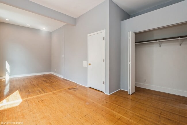 Photo - 1633 Oak Ave Unit 2
