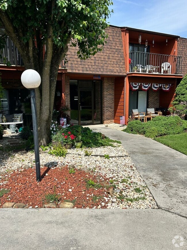 Building Photo - 1518 Pearl Ave Unit MSA 8 Rental