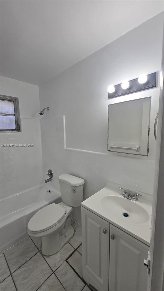 Photo - 1345 NW 28th St