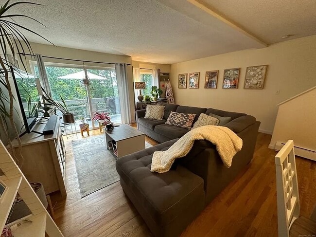 Photo - 675 Townsend Ave