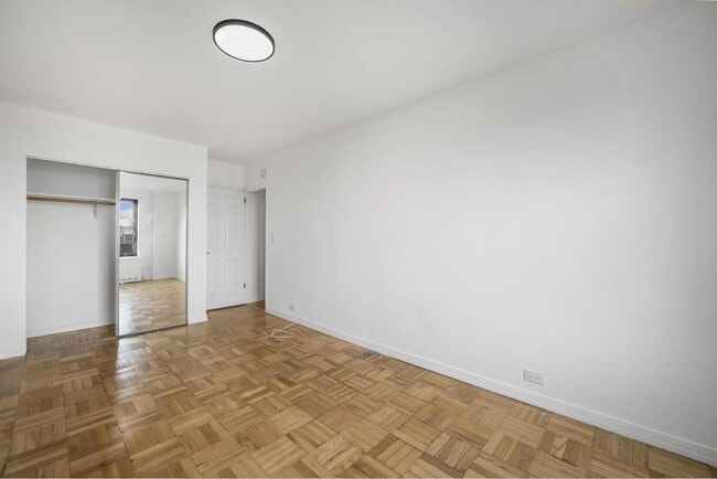 Photo - 325 Clinton Ave