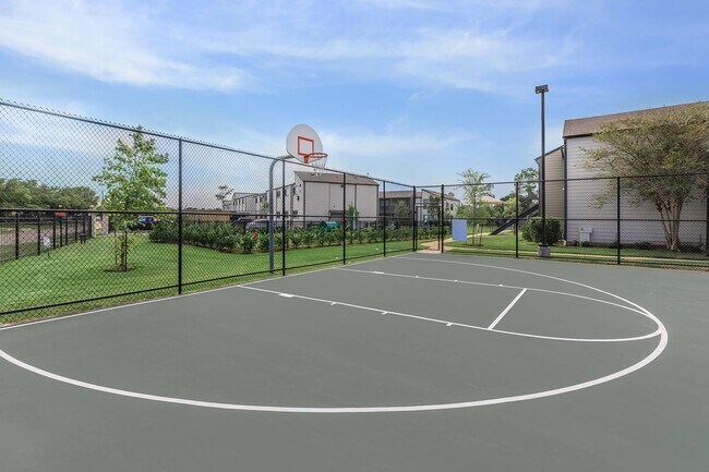Willow Creek Apartment Homes