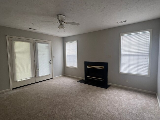 Photo - 309 Waterdown Dr