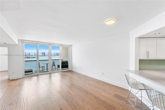 Photo - 1900 Sunset Harbour Dr Unidad 1814