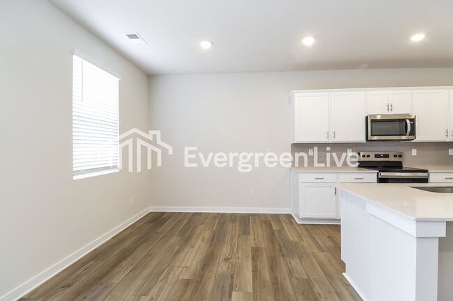 Photo - 561 Mountain Vw Dr