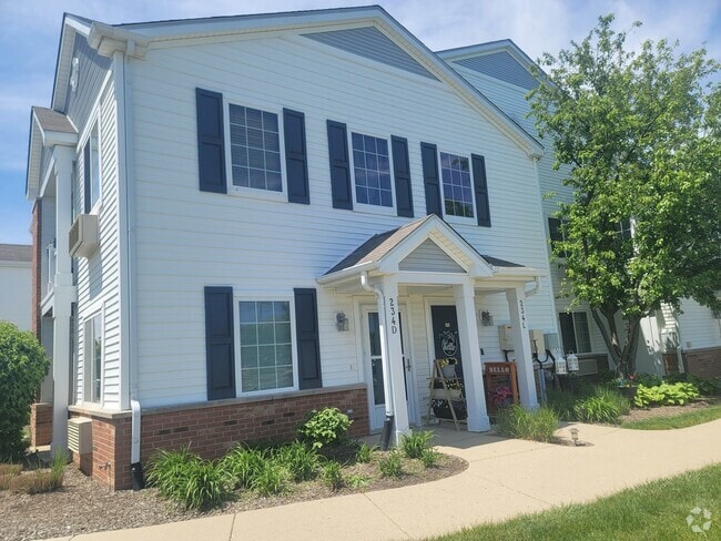 Building Photo - 234 Bertram Dr Unit D Rental