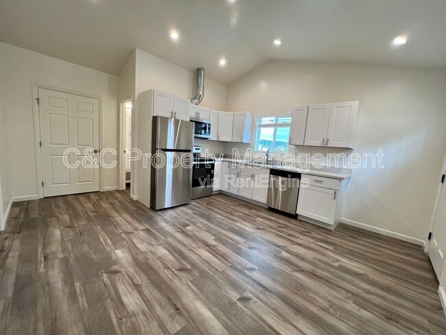 Photo - 1601 Hilby Ave Unit A