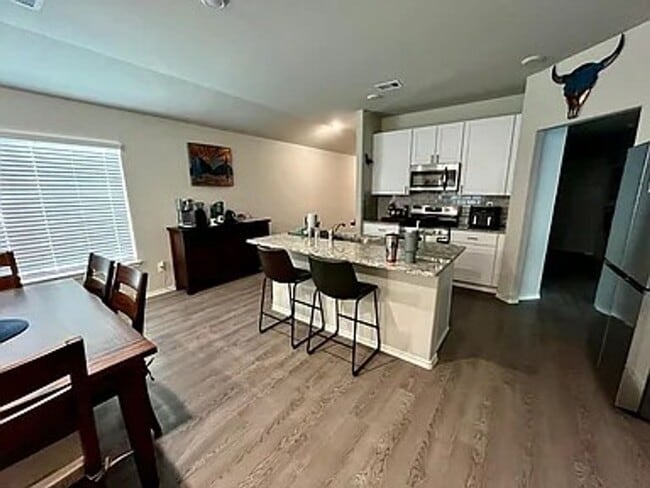 Photo - Gorgeous 3 Bedroom/ 2 Bath Ranch Home / Immaculate / Upgrades Galore / Attention To Detail