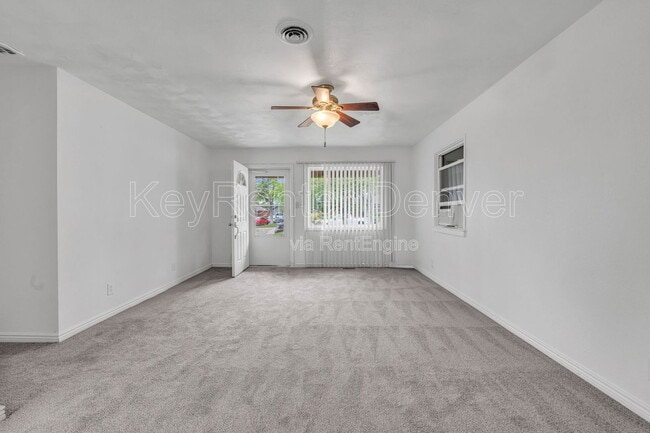 Building Photo - 8910 Poze Blvd Rental
