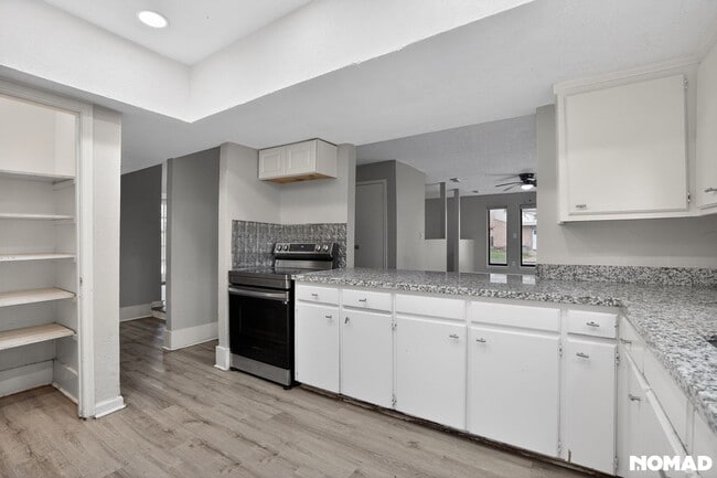 Photo - 17805 Villa Way Dr