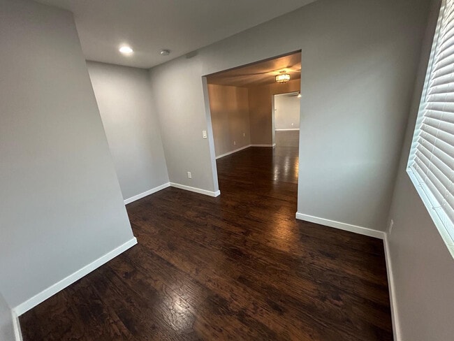 Photo - 1117 W 9th St