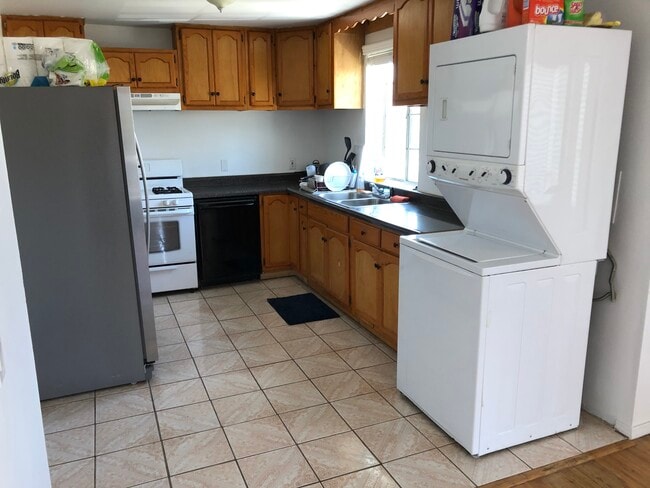 Building Photo - 5655 W Jefferson Blvd Unit 1 Rental