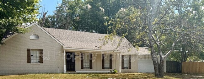 Photo - 3086 Estes St