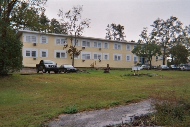 Photo - Pine Cove Apartments