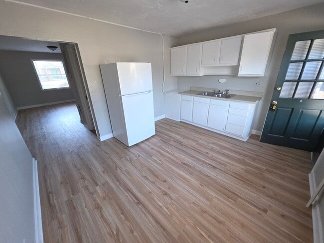 Photo - 1340 Gray Ave NE Unidad 1340-A