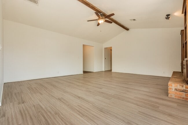 Photo - 1006 W Neptune Rd