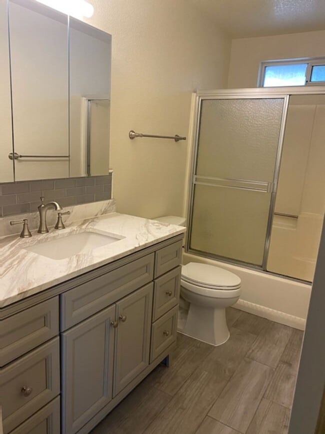 Photo - Great unit Available Unit 1431-3