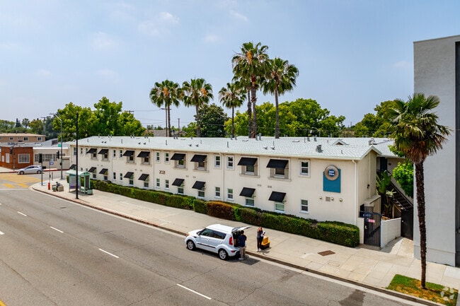 Alt Building