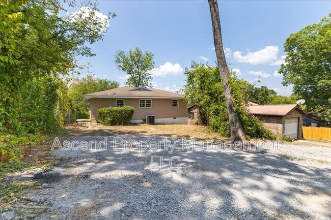 Photo - 906 Wheeler Ave