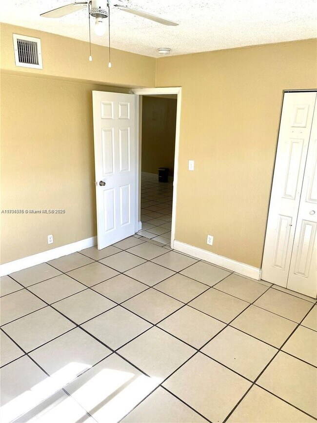 Photo - 624 SW 16th Ave