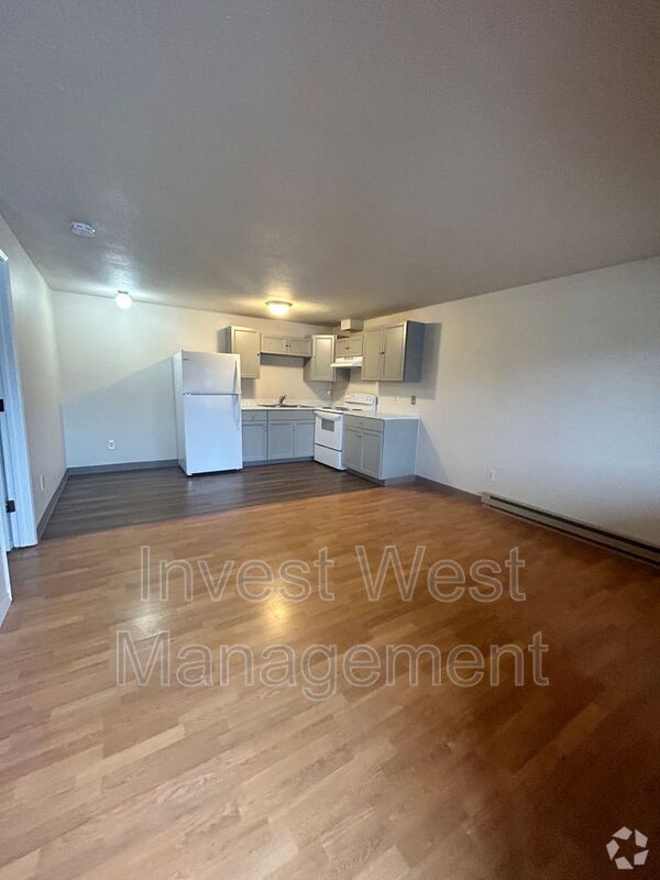 Building Photo - 8402 NE 8th Way Unit #3 Rental