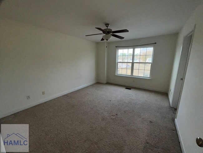 Photo - 114 Caswell Ct