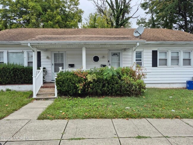 Building Photo - 89 Poplar Ave Rental
