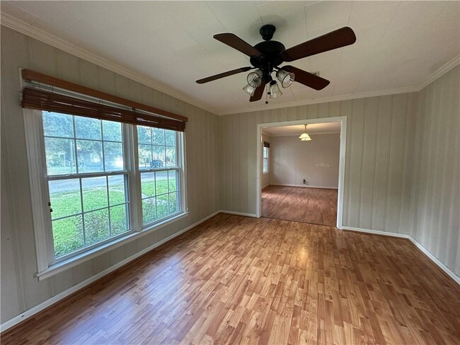 Photo - 2351 Taylor Ave