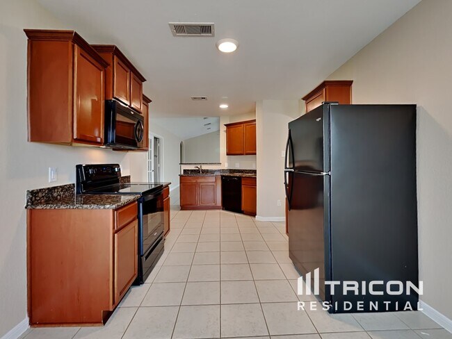 Photo - 308 Summer Horse Dr