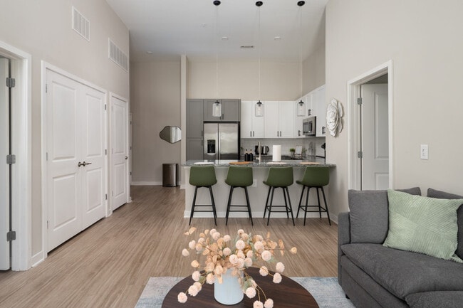 Photo - 215 Addison Rd Unit SI FL1-ID1610796P