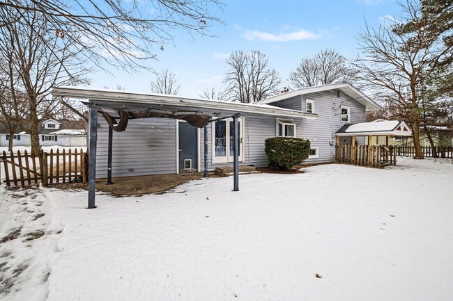 Photo - Updated- Well Maintained 3 bedroom Rental Home- $1650/Month