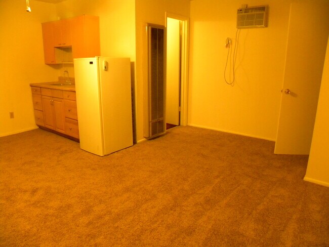 Photo - 6124 N 8th St Unidad Guest House