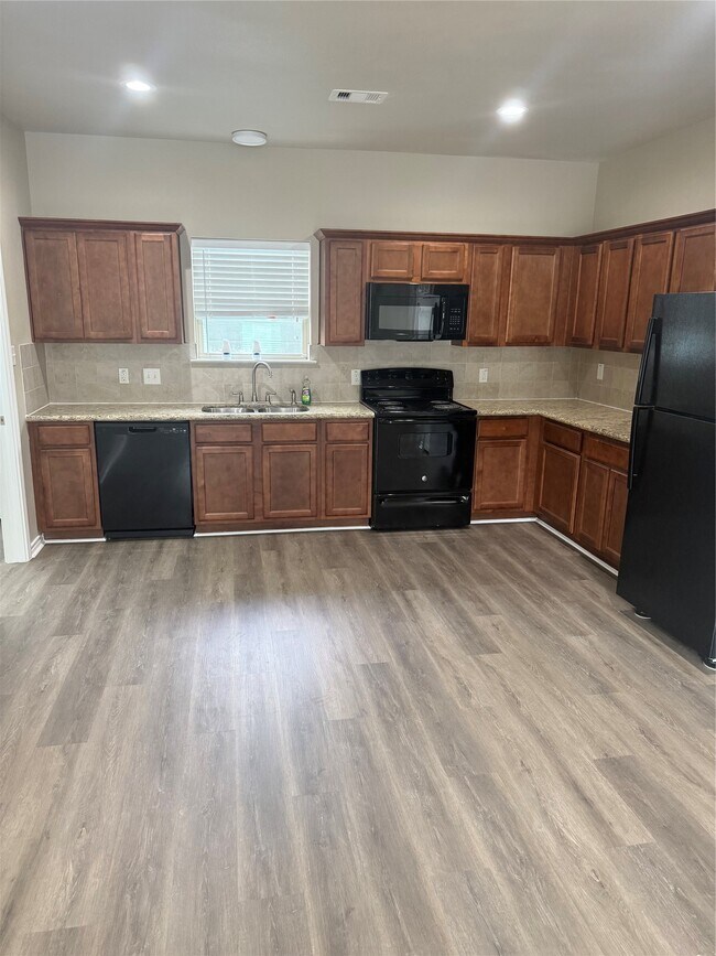 Photo - 314 N Ormsby St