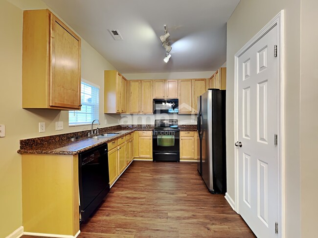 Photo - 106 Lick Creek Ln