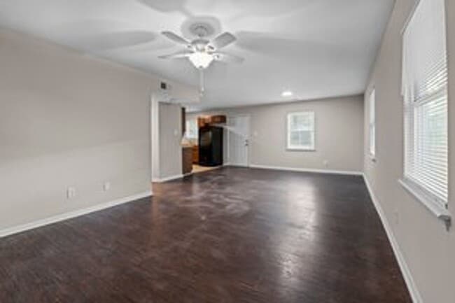 Photo - 3 Bedroom 1.5 Bath Single Family Home